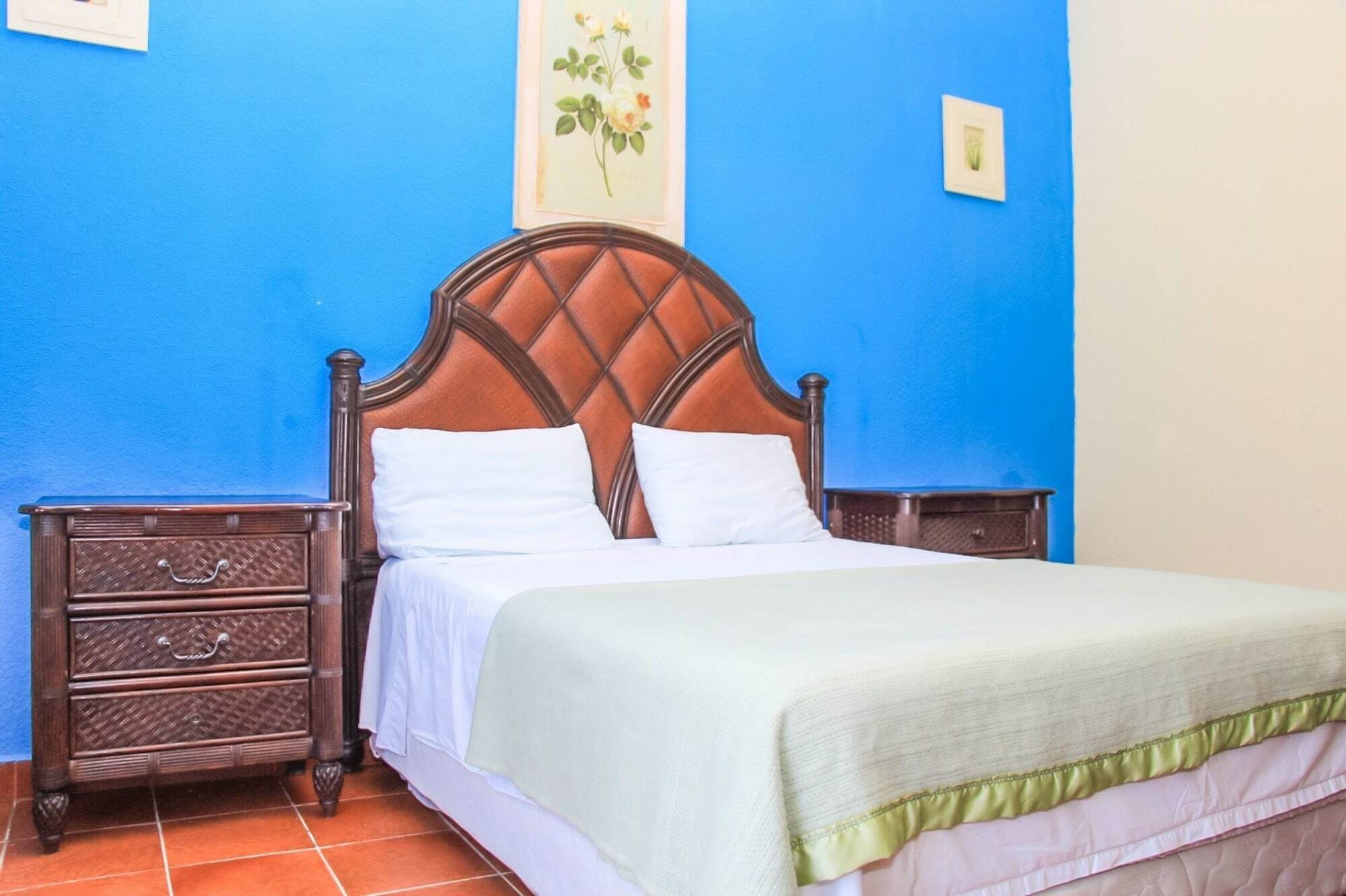 West End Divers Resort Cohoon Ridge Εξωτερικό φωτογραφία