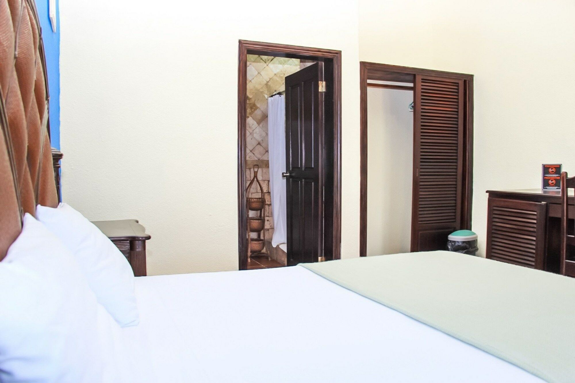 West End Divers Resort Cohoon Ridge Εξωτερικό φωτογραφία